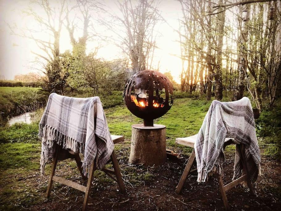 Cherry Tub In The Orchard. Cozy Getaway Stillington Exterior foto